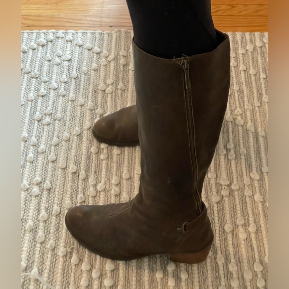 Donald J Pliner boots 👢 - Picture 3 of 7